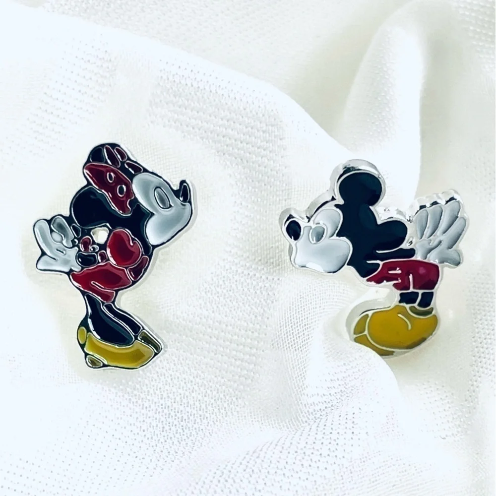 NWOT Disney Mickey Mouse and Minnie Earrings